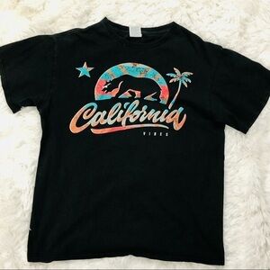 Vintage California graphic black short sleeve tee, teal and orange bear mens M